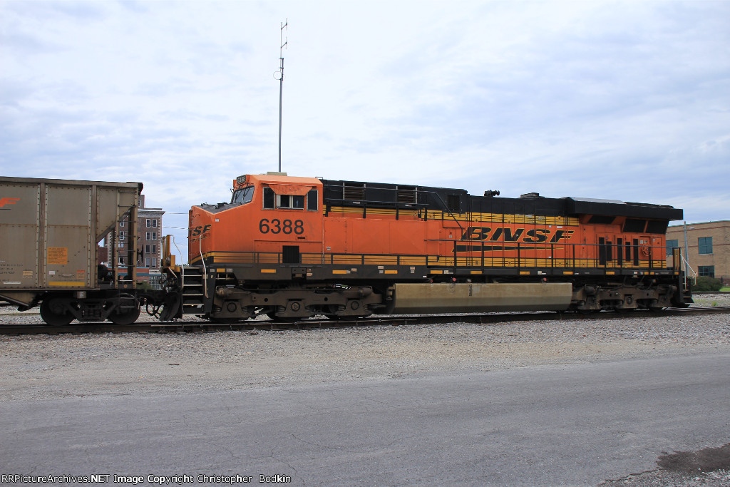 BNSF 6388